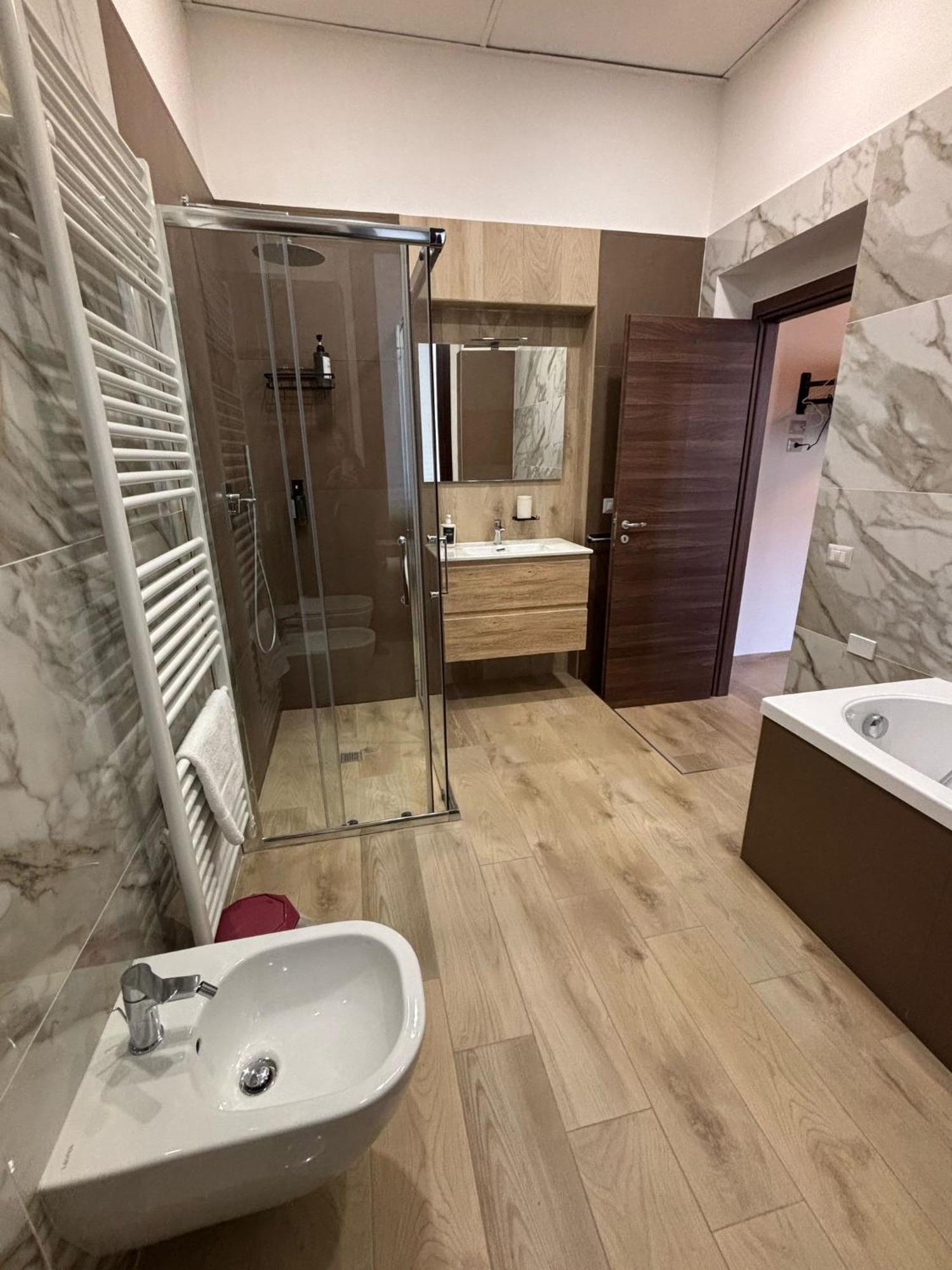 קוסנזה Cg Home City Centre מראה חיצוני תמונה